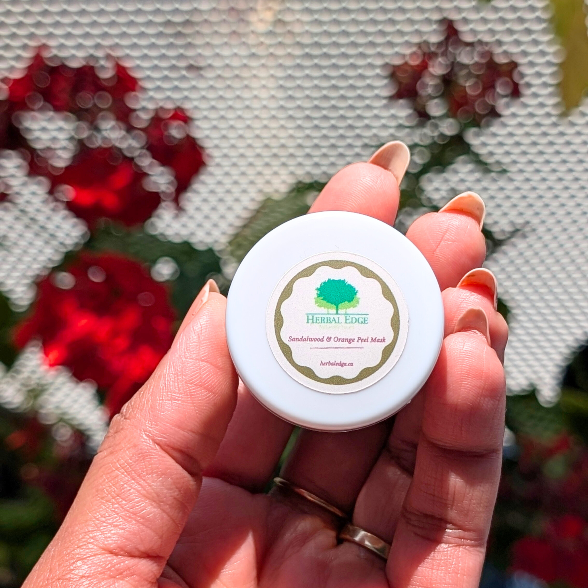 mini size of the sandal wood & orange peel clay mask